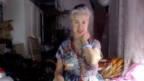 Snapshot of tanganiika chatting on 10/21/25, 04:19 Milena online show from 10/21/25, 04:19