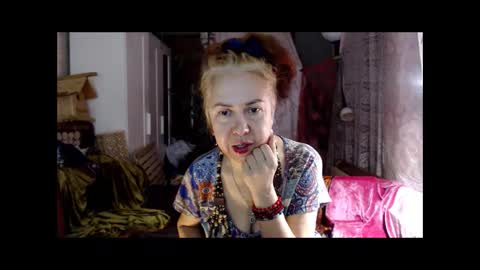 Snapshot of tanganiika chatting on 11/16/25, 12:55 Milena online show from 11/16/25, 12:55