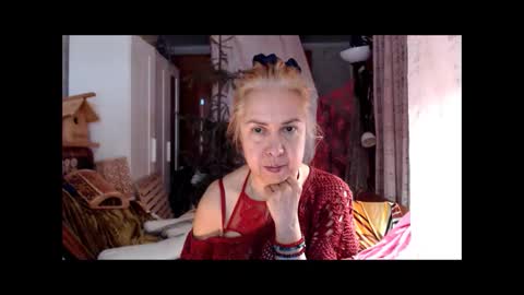 Snapshot of tanganiika chatting on 11/21/25, 06:01 Milena online show from 11/21/25, 06:01