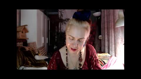 Snapshot of tanganiika chatting on 11/23/25, 09:31 Milena online show from 11/23/25, 09:31