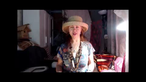 Snapshot of tanganiika chatting on 11/28/25, 06:43 Milena online show from 11/28/25, 06:43