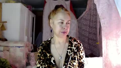Milena online show from 02/18/26, 12:12