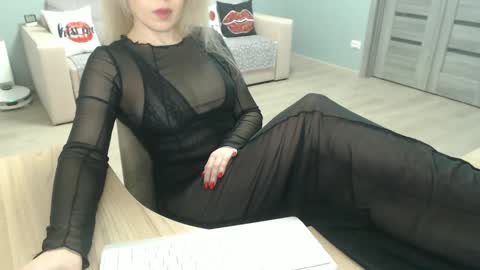 tangiblen online show from 12/21/24, 02:15