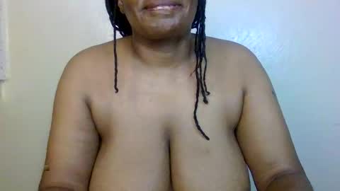 Snapshot of tania_bby chatting on 03/14/26, 04:12 tania_bby online show from 03/14/26, 04:12