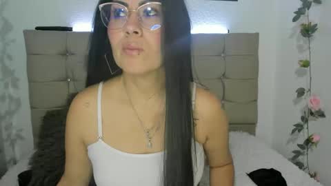 Snapshot of tania_mature chatting on 05/15/26, 05:53 tania online show from 05/15/26, 05:53