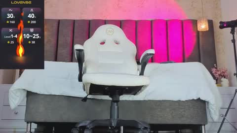 Snapshot of taniaa_diaz chatting on 01/17/26, 07:28 Tania Dias online show from 01/17/26, 07:28