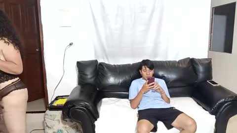 taniamilf69 online show from 11/24/25, 08:30