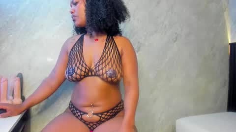 Snapshot of tanisha__lux chatting on 02/11/26, 08:08 Tanisha online show from 02/11/26, 08:08