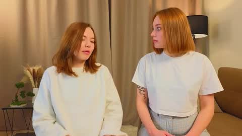 Angela and Victoria online show from 11/22/25, 04:11