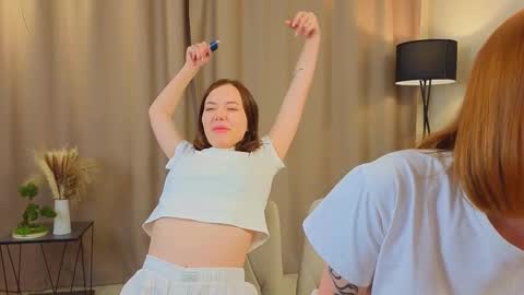 Angela and Victoria online show from 11/27/25, 04:14