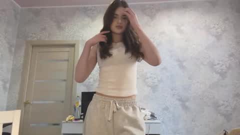 Snapshot of tannabeavin chatting on 03/25/26, 10:32 Vanessa online show from 03/25/26, 10:32