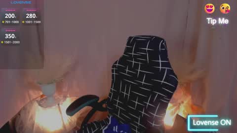 Snapshot of tannedskinmatty chatting on 12/09/24, 04:12 Matty online show from 12/09/24, 04:12