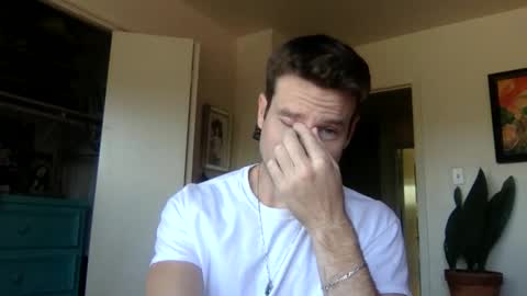 Dr. Love online show from 11/08/25, 03:12