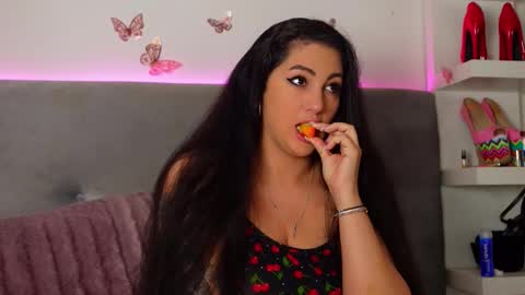 Tania online show from 11/26/25, 06:03