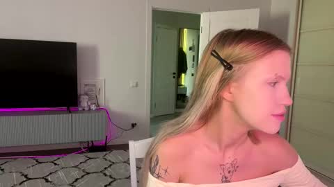 Snapshot of tanyaquartaro chatting on 02/21/26, 11:44 Alisa online show from 02/21/26, 11:44