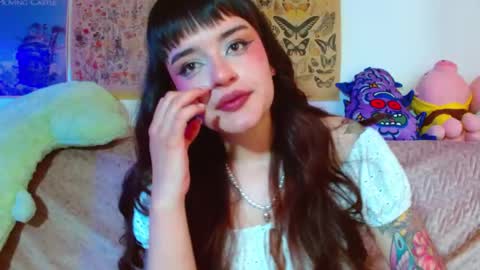 Snapshot of tara_hs chatting on 05/20/26, 01:50 online show from 05/20/26, 01:50