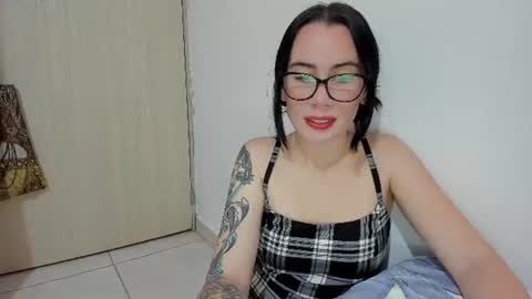 Snapshot of tara_joi chatting on 07/26/26, 12:08 Tara online show from 07/26/26, 12:08