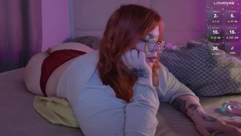 tara_renn online show from 09/08/25, 09:58