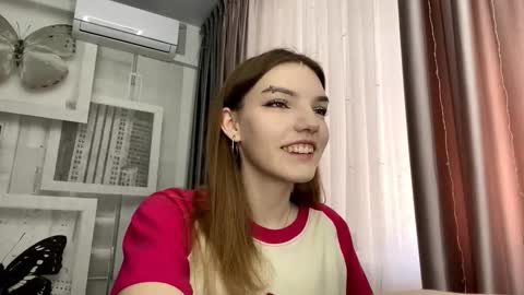 Mia online show from 03/01/26, 09:22