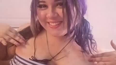 Snapshot of taraluvsu chatting on 07/04/26, 03:35 Tara Esa online show from 07/04/26, 03:35
