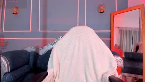 Tara online show from 11/21/25, 02:43