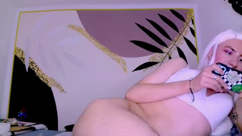 Snapshot of targaryenlady chatting on 03/07/25, 03:51 targaryenlady online show from 03/07/25, 03:51