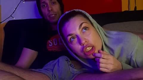 T  J   online show from 11/10/25, 10:36