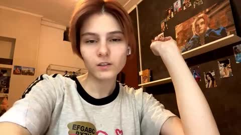 Snapshot of tarshagastley chatting on 02/25/26, 04:05 Sonya online show from 02/25/26, 04:05