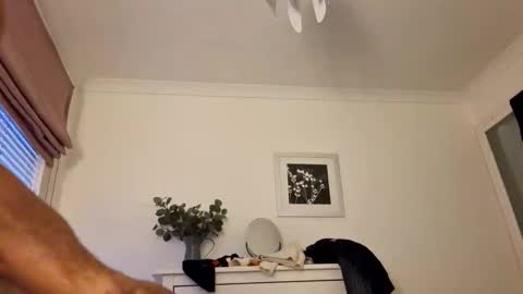 tartankingofscots online show from 12/17/25, 02:56