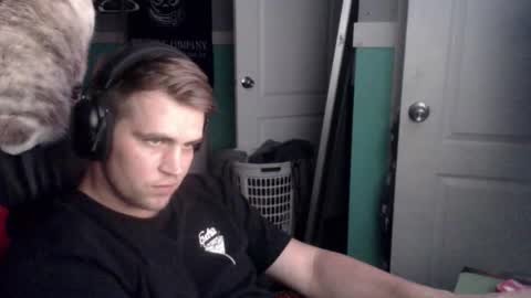 tarus333 online show from 10/25/25, 10:12