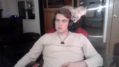 tarus333 online show from 02/15/26, 09:41