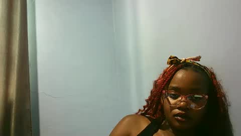 Snapshot of tashacutey chatting on 01/04/25, 12:49 Tasha online show from 01/04/25, 12:49