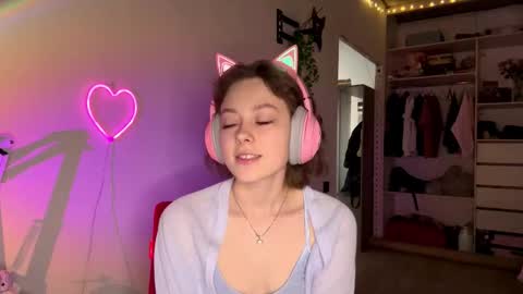 Darlin online show from 03/01/26, 10:45