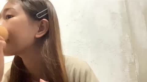 Mia  online show from 03/04/26, 08:09