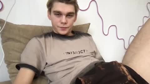 tasteithorny online show from 03/11/25, 09:56