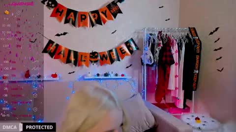 Ann online show from 10/29/25, 02:14