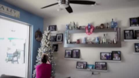 Snapshot of tastycupcake69 chatting on 11/20/25, 05:34 veronicabrian online show from 11/20/25, 05:34