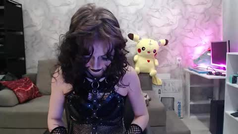 tata__goth_ online show from 02/12/26, 05:41