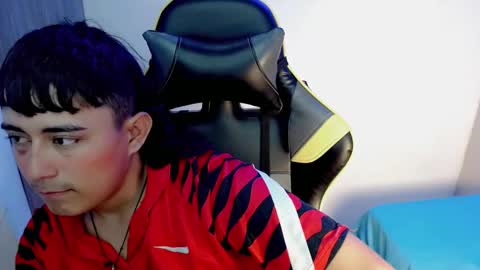 T A T A N online show from 11/17/25, 08:14