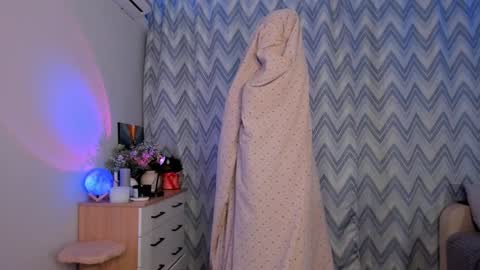 Tate online show from 01/22/25, 09:21