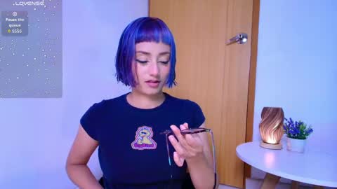 Snapshot of tati_cardenas chatting on 04/25/26, 05:21 AME online show from 04/25/26, 05:21