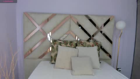 Tati Saldarriaga online show from 11/21/25, 05:44