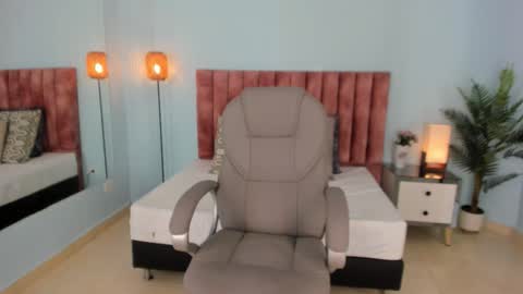 Tati Saldarriaga online show from 02/05/26, 02:22