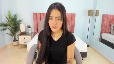 Tati Saldarriaga online show from 02/16/26, 07:54