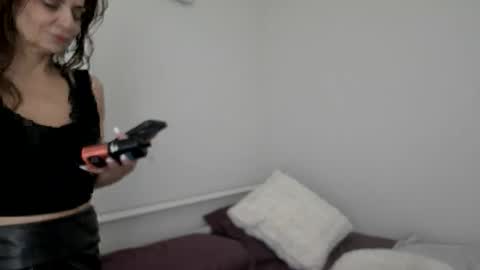 Apple Jucy online show from 02/26/26, 02:32