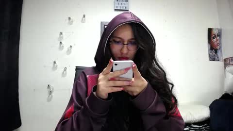 tatiana online show from 02/01/25, 12:18