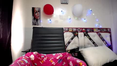 tatiana online show from 03/03/25, 09:15