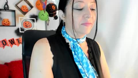 tatiana_sofiaa online show from 10/25/25, 01:18