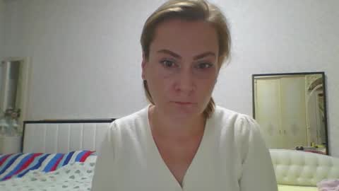 Snapshot of tatiana_xi chatting on 09/23/25, 07:44 tatiana_xi online show from 09/23/25, 07:44