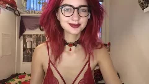 Tatiana online show from 10/21/25, 03:35